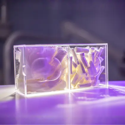 Suporte duplo de mesa